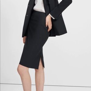 NWOT Theory Black Pencil Skirt in Good Wool